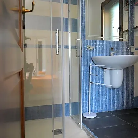 Sale E Sole Sul Mare Bed & Breakfast 4*
